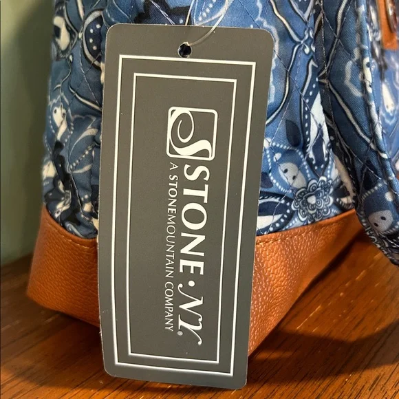 🔥🆕🔥Stone Mountain Quilted Floral handbag/lunchbag - Picture 4 of 6